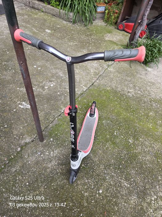 Сгъваема детска тротинетка GLOBBER  FLOW FOLDABLE розова