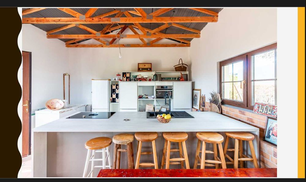 Vila cu FERMA PERMACULTURA livada, beci, solar 20min Bucuresti