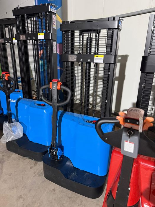 Transpaleta cu catarg Liza Electrica 1500 kg Oferta