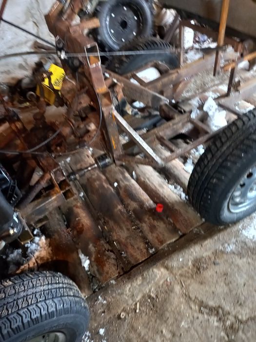 Продам трактор, полный привод