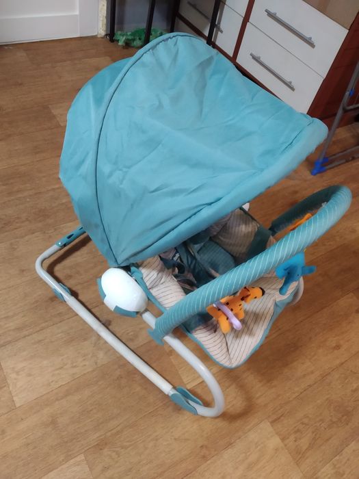 Шезлонг детский продам