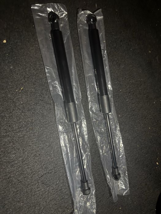 Чисто нови Амортисьори за Капак БМВ Е60/Е61