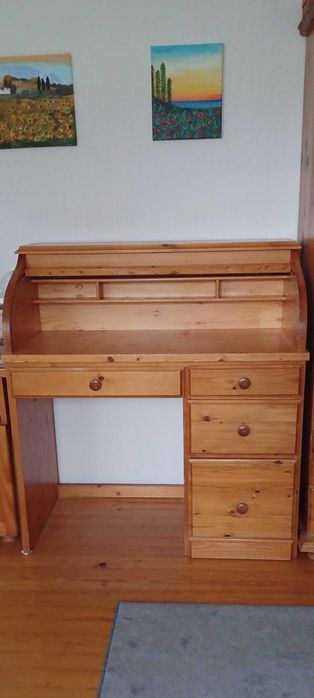 Винтидж бюро с ролетно затваряне