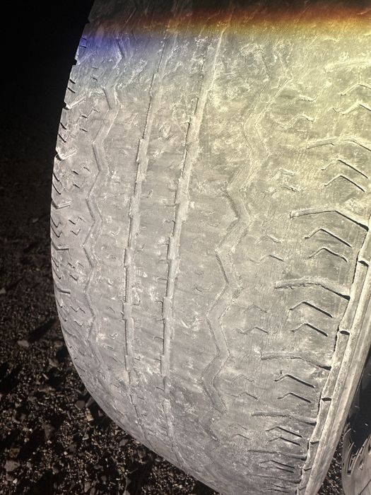 Шины 245/70R16 (2шт)