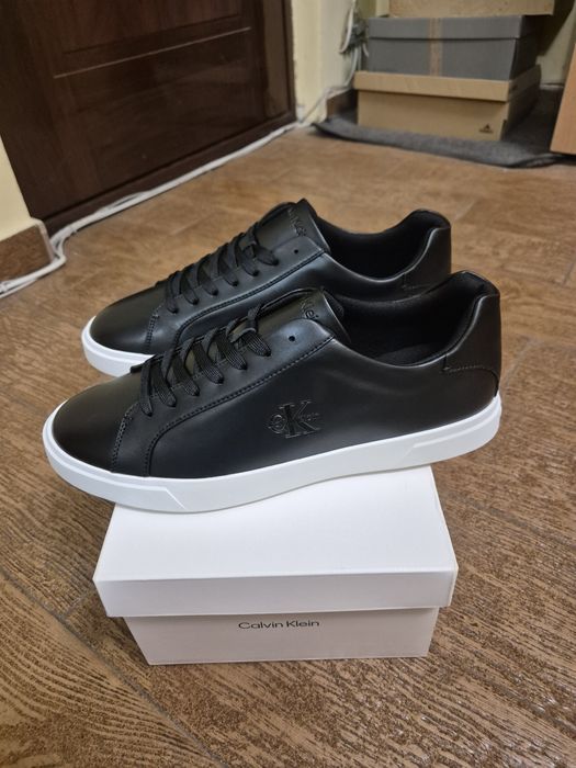 Calvin Klein mărimea 43