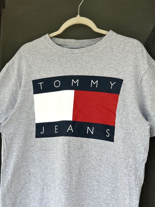 Мъжка тениска Tommy Hilfiger (Tommy Jeans)- размер М, Отлично състояние