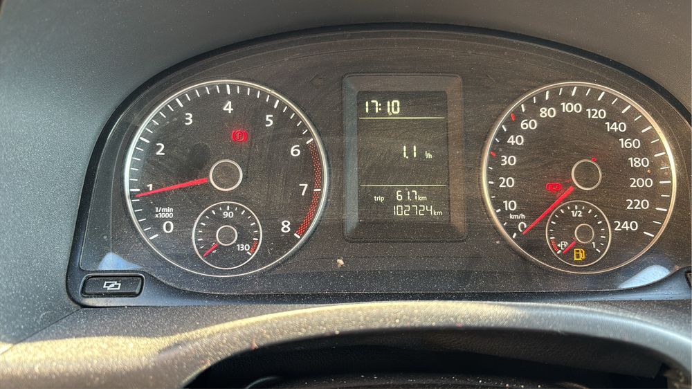 Vand autoutilitare Vw cady in stare buna de fumctionare .