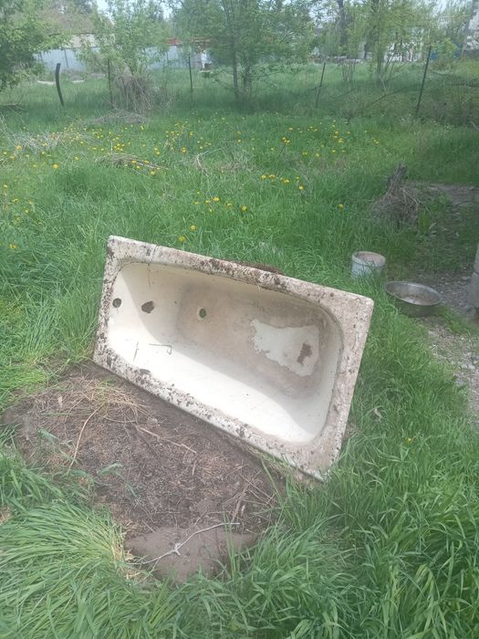 Продам чугунный ванна