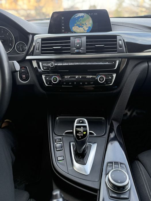 BMW Seria3/F30/ 2 butoane /Facelift/M Paket/Laser Light/White Edition/Top Configuration/Aspect Premium