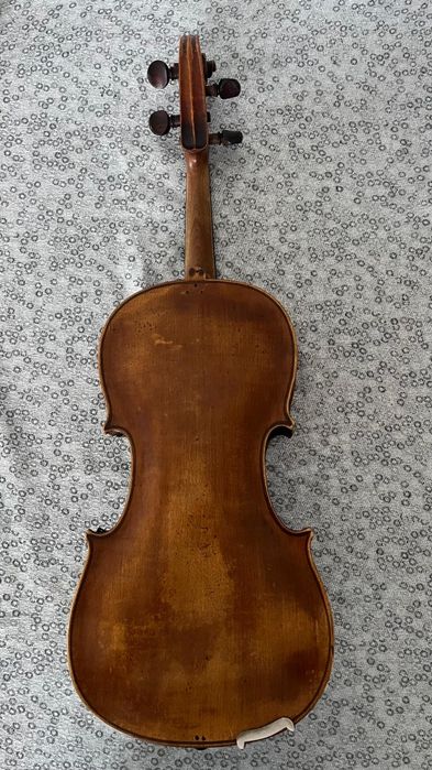 Vând vioară 4/4  an 1676
