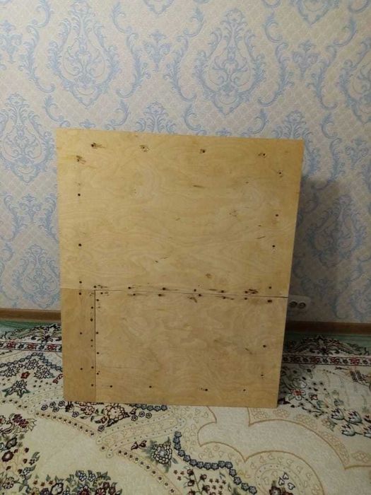 Продаются 2 стола