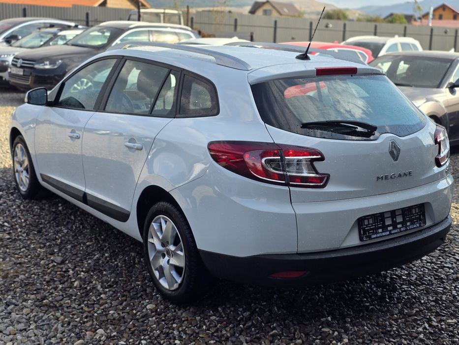 RENAULT Megane 2013 — imagine 2