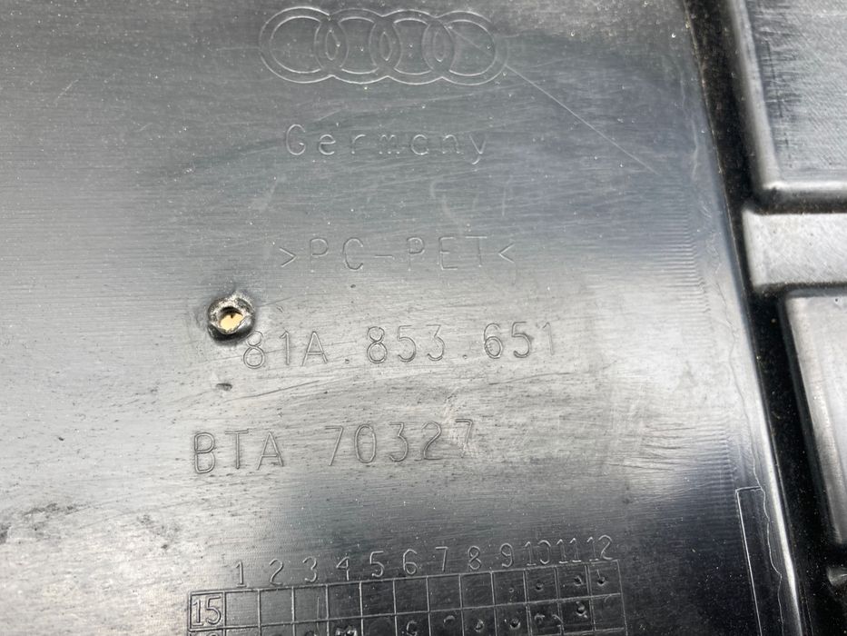 Оригинална Предна решетка за Audi Q2. 16-20.