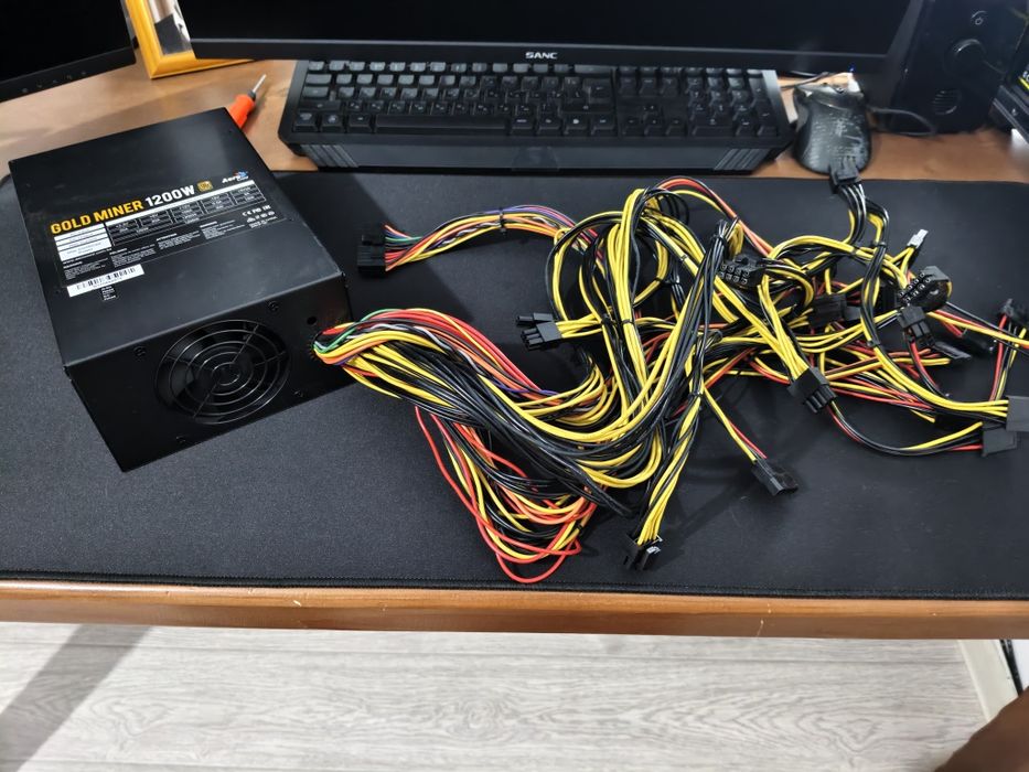 Блок питания Aerocool Gold Miner 1200w ATX
