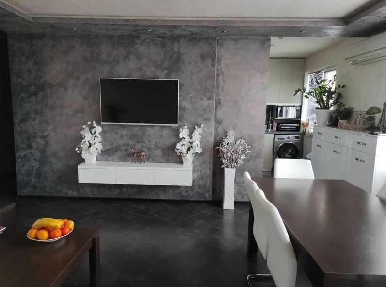 Тристаен апартамент в Каменица2