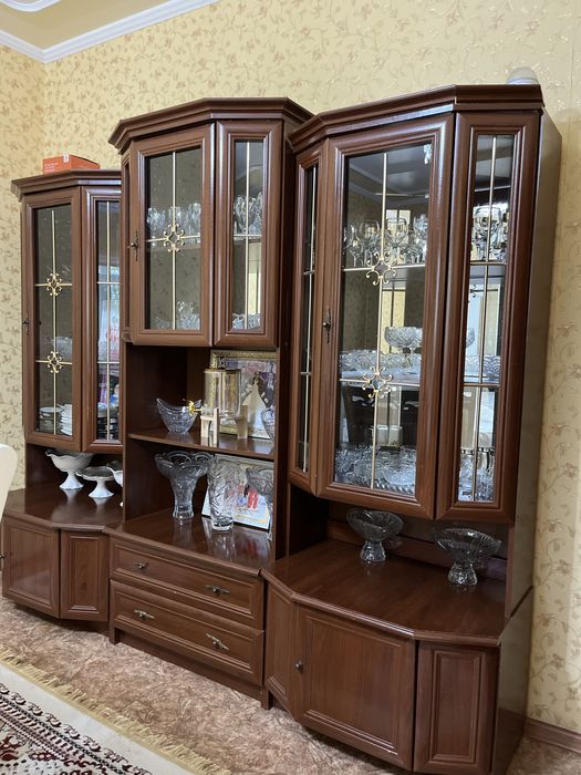 Стол , стулья и горка