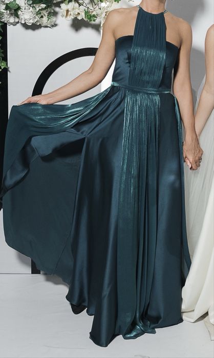 Платье вечернее нарядное