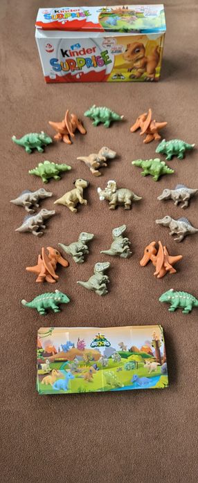 Surprize kinder , dinozauri