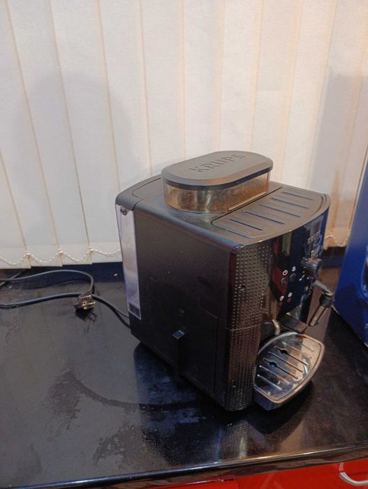 Кафеавтомат Krups EA810870