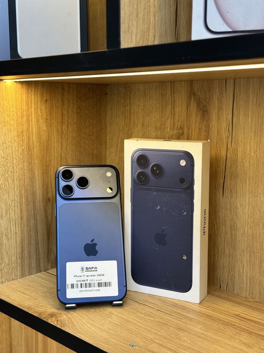iphone 17 pro max blue