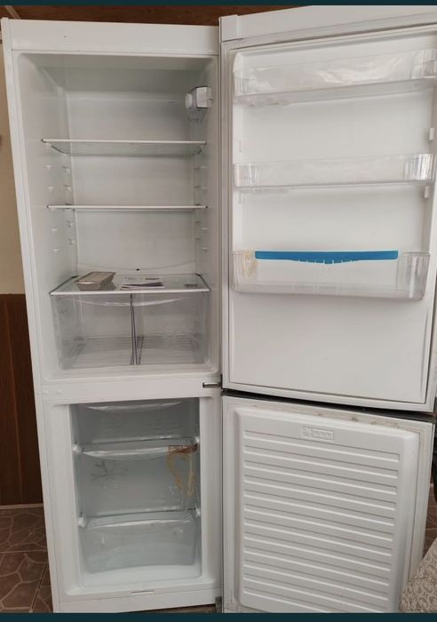 Combina frigorifica Zanussi