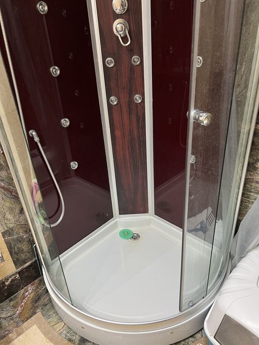 СРОЧНО продам душевую кабину