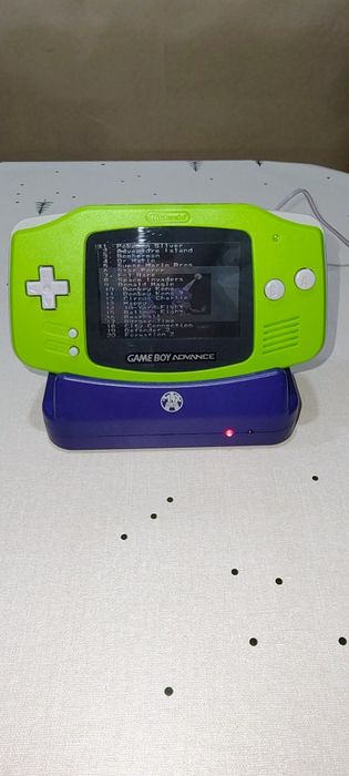 Husa + încărcător Game Boy sp