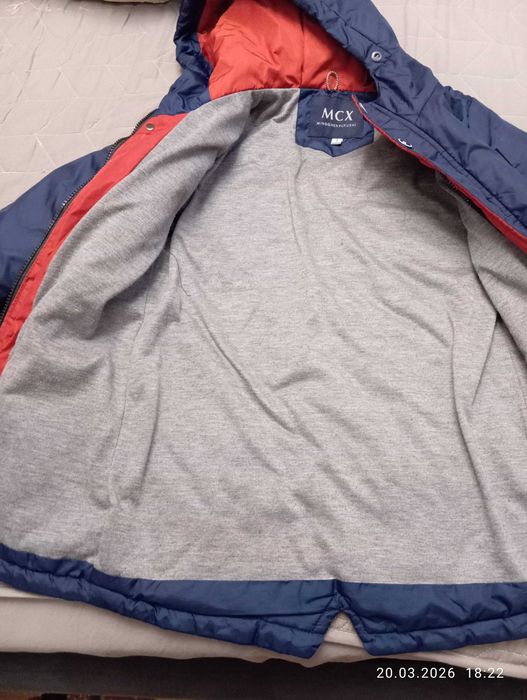 курточка демисезонная