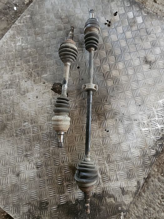 Planetara stanga dreapta lunga scurta Opel astra g 1.6