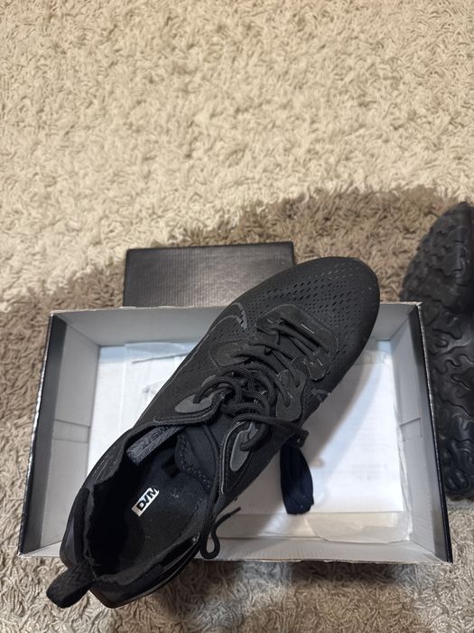 Adidasi nike react  vision negri  marimea 45.5