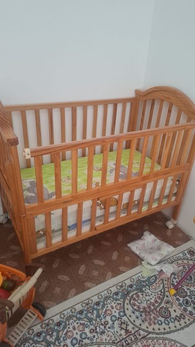 Продается Коляска и Манеж