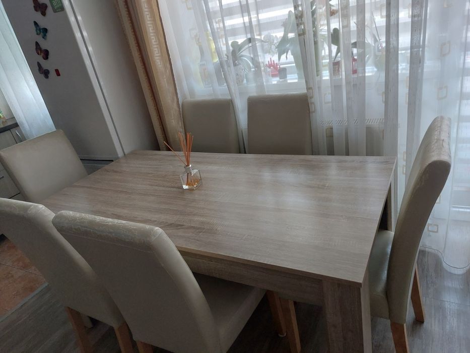 Vand masa sufragerie cu 6 scaune