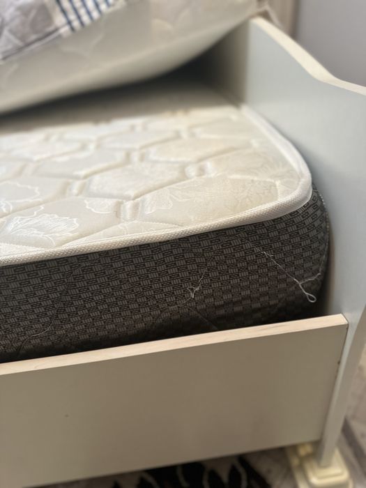 Продаю новый матрас 1.8х2.0