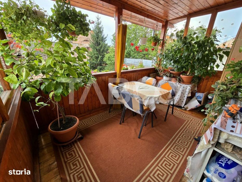 Apartament decomandat 4 camere 130mpu pivnita acces auto Orasul de Jos — fotografia 3