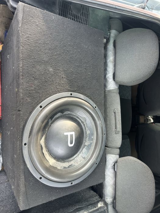 Продаю автозвук.