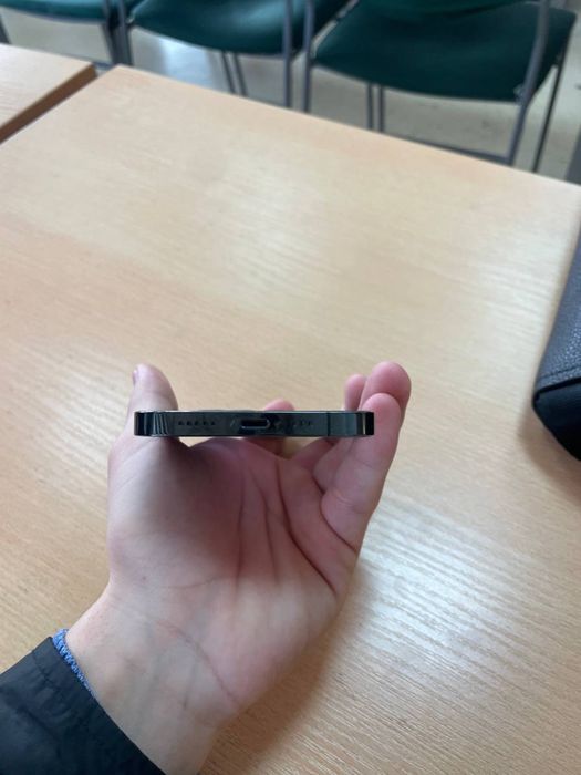 Iphone 12 pro srochni sotiladi