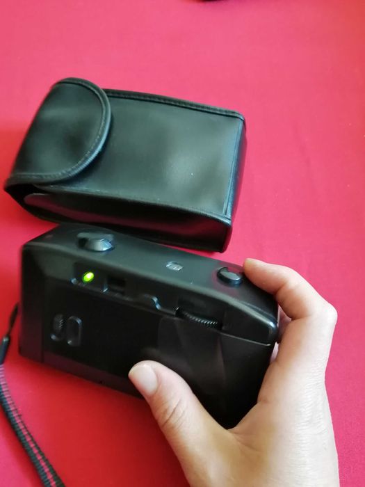 Фотоапарат SKINA SK - 106
35 милимитров лентов със светкавица