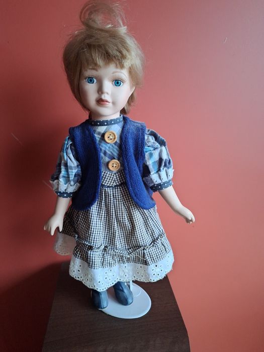 Порцеланова кукла