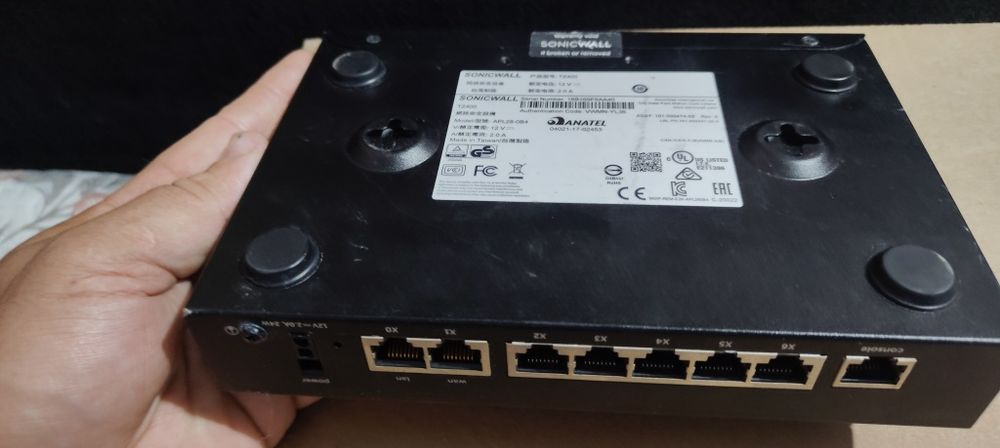 Router SonicWall TZ400