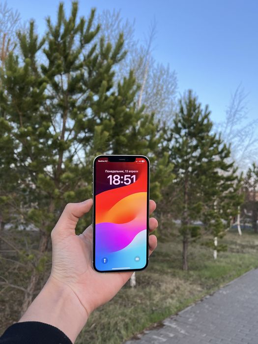 Продам срочно iPhone 12 Pro 256gb