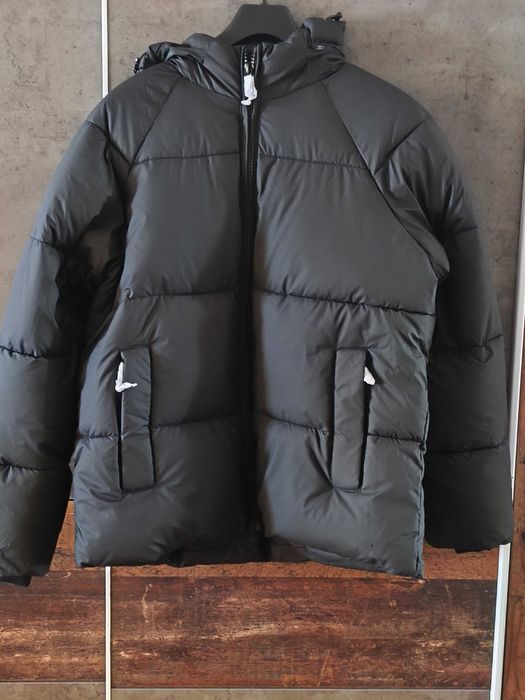 Зимно яке , чисто ново