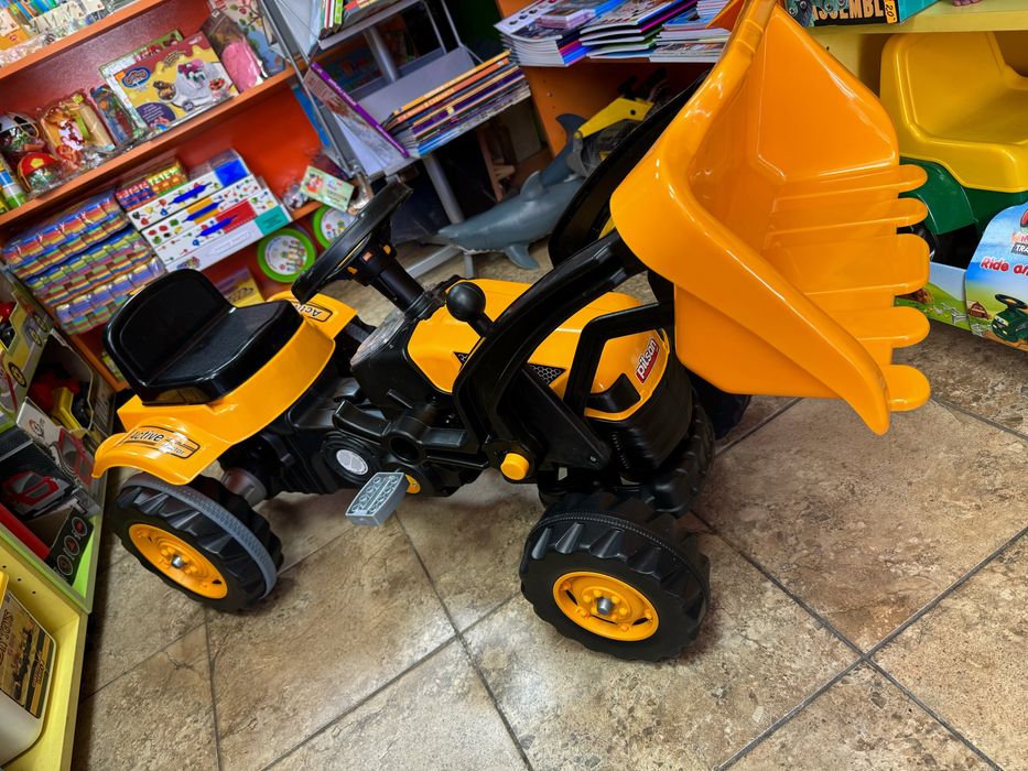 Трактор с педали и гребло