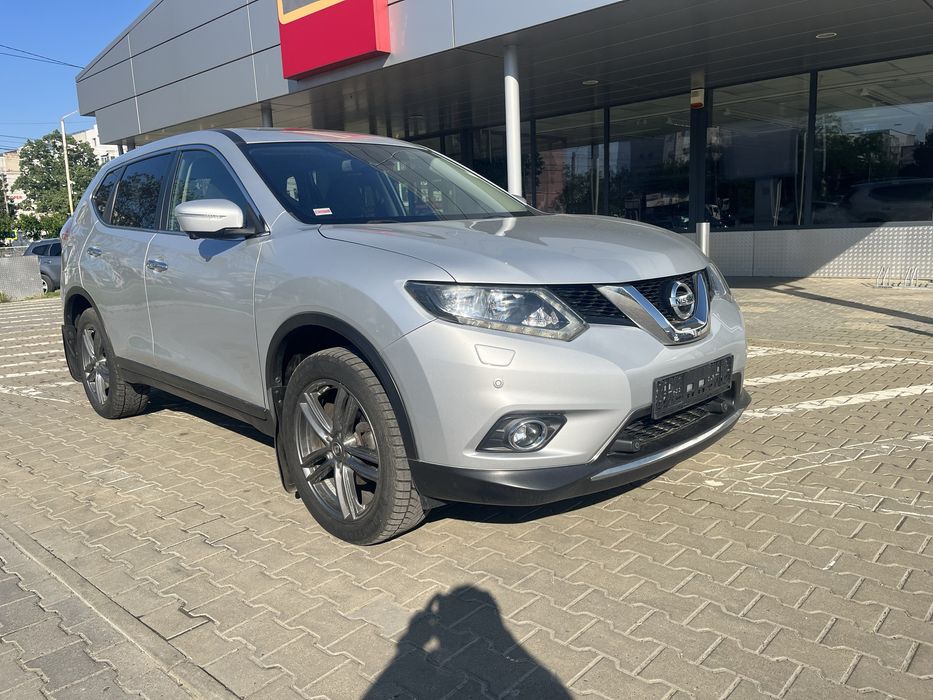Nissan X-Trail 1.6 dci / 2015 / 360 camera
