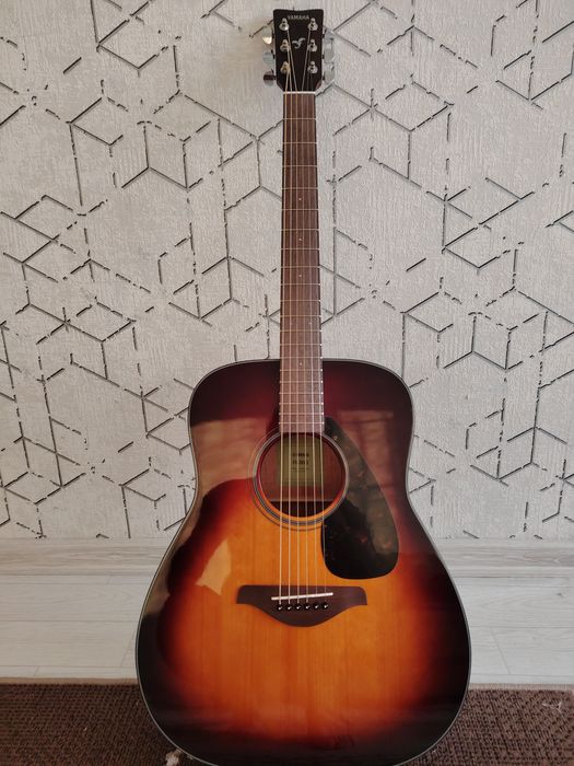 Гитара Yamaha FX280