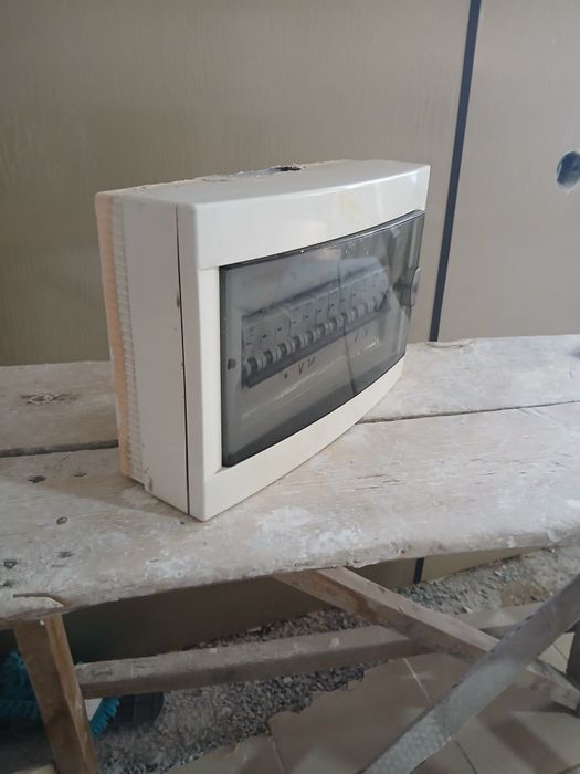 Продам электрощиток