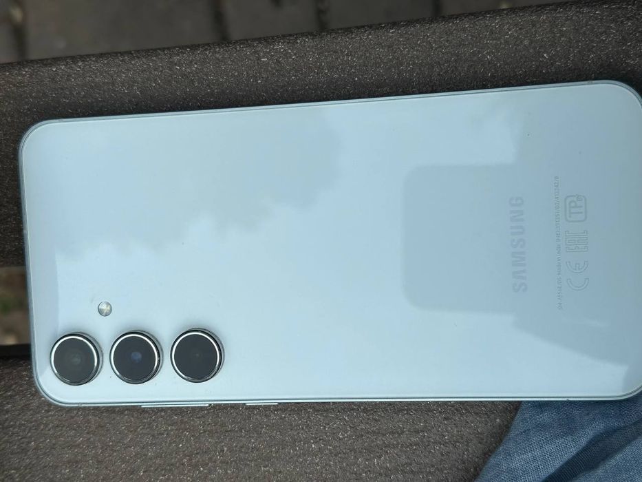 Продаю Samsung Galaxy A55 5G, 128 ГБ.