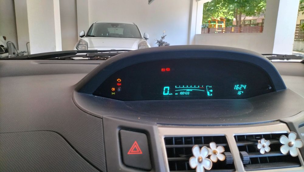 Vând ToToyota Yaris, stare de funcționare  foarte bună,.
