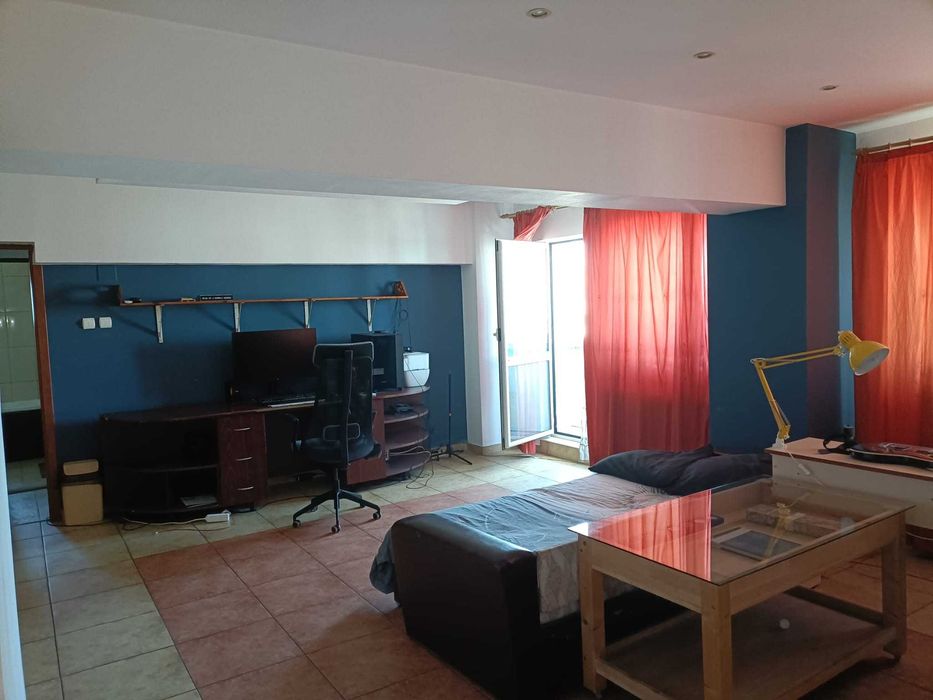 Apartament 2 camere (cu suprafata de 3 camere)