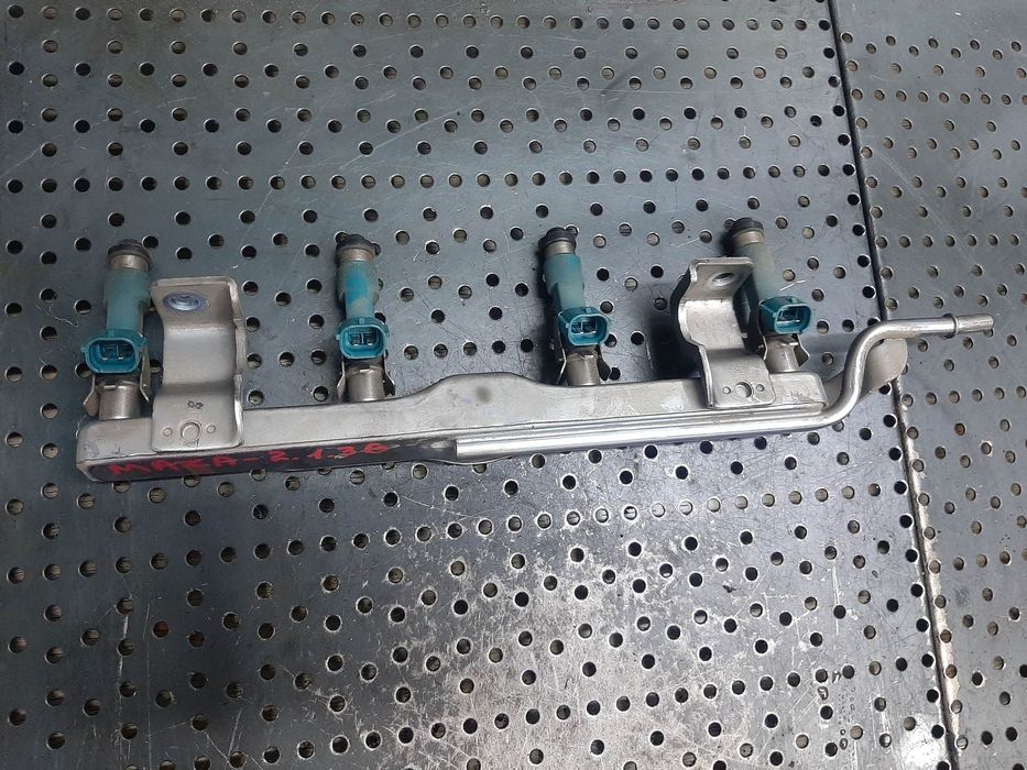 rampa cu injectoare 1.3 b mazda 2 euro 4  297500-0460