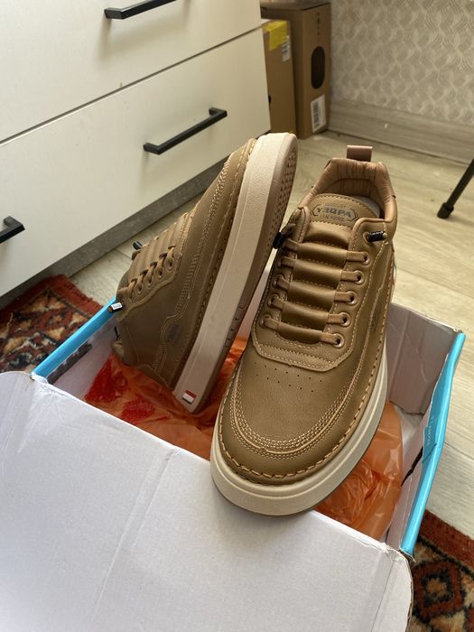 Весенние кеды-кроссовки